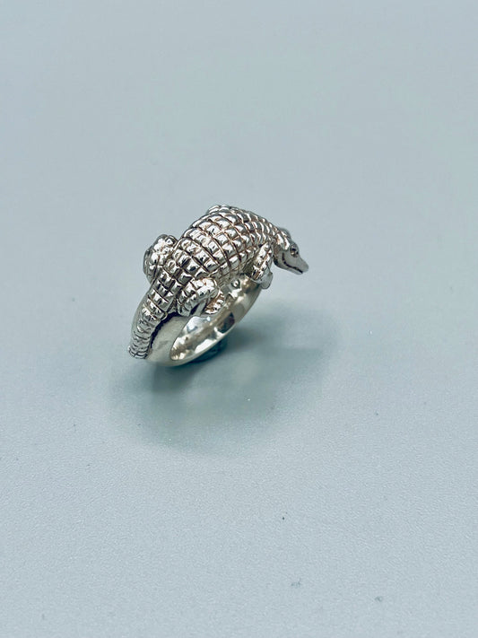 Kroko Ring – handgefertigter Silberring